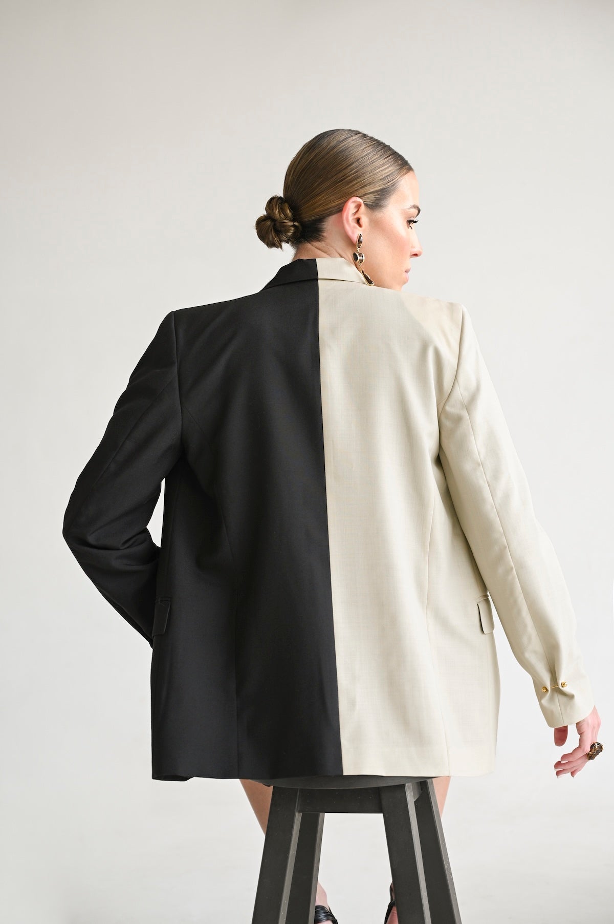 Blazer Bicolor Époque Beige y Negro